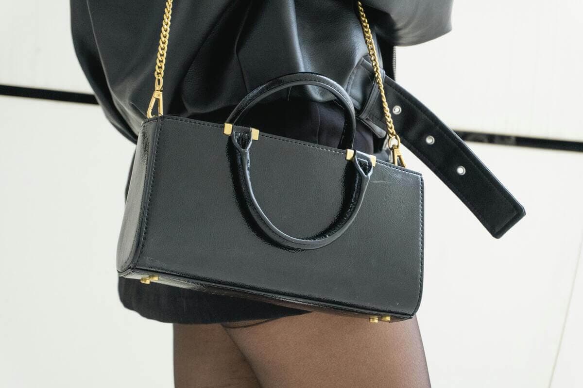 The Ultimate Guide to Best Handbags for Women in India (2026) — Top Stylish Picks