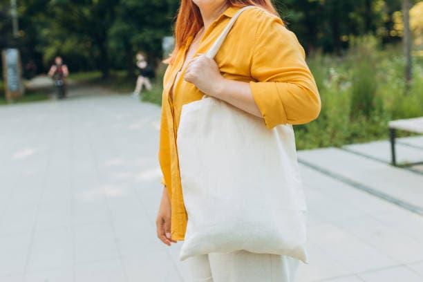 7 Best Tote Bags for Women for Daily Use in India (Stylish + Spacious Picks 2026)