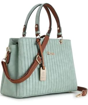 7 Best Lightweight Travel Handbags for Women in India (2026) — Stylish + Easy Carry Picks